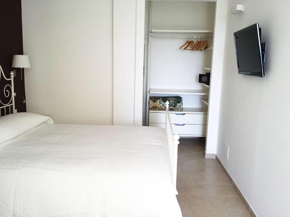 Hotel E Residence Il Faro Acciaroli Eksteriør bilde
